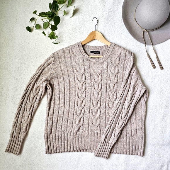 Banana Republic Sweaters - Banana Republic Women’s Cable Knit Crewneck Oatmeal Gray Sweater Oversized L